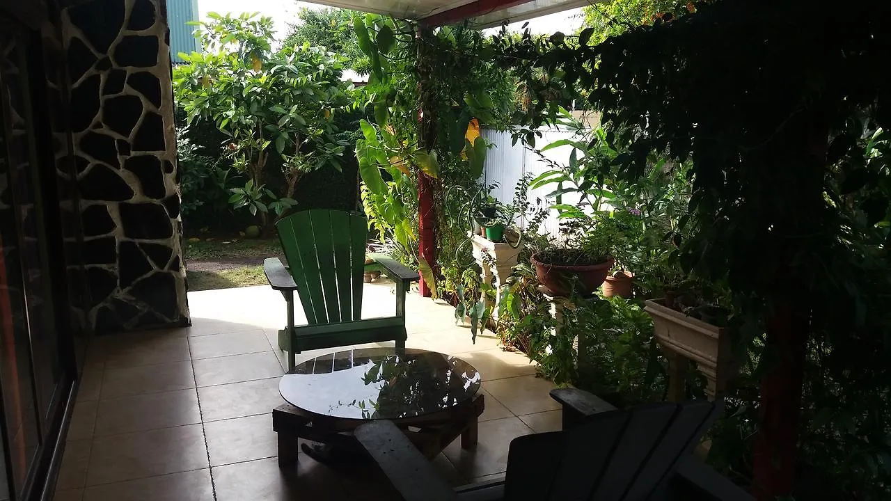 Appartement Fare Nukumai à Pirae Séjour chez l'habitant